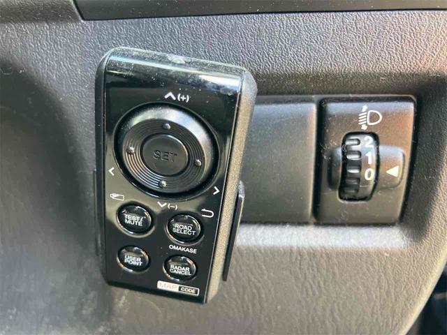 ジムニー ＸＧ　４ＷＤ　５ＭＴ　ドライブレコーダー　キーレスエントリー　ＭＴ　ＡＢＳ　ＣＤ　アルミホイール　衝突安全ボディ　エアコン　パワーステアリング　パワーウィンドウ（6枚目）