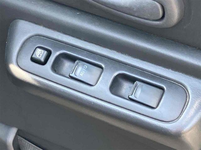 ジムニー ＸＧ　４ＷＤ　５ＭＴ　ドライブレコーダー　キーレスエントリー　ＭＴ　ＡＢＳ　ＣＤ　アルミホイール　衝突安全ボディ　エアコン　パワーステアリング　パワーウィンドウ（10枚目）