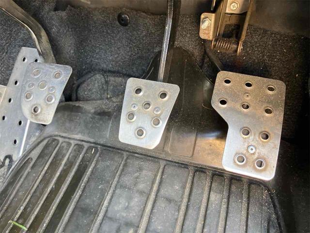ジムニー ＸＧ　４ＷＤ　５ＭＴ　ドライブレコーダー　キーレスエントリー　ＭＴ　ＡＢＳ　ＣＤ　アルミホイール　衝突安全ボディ　エアコン　パワーステアリング　パワーウィンドウ（34枚目）