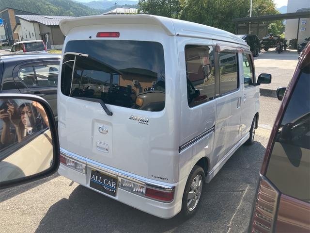 アトレーワゴン カスタムターボＲＳリミテッド　ＥＴＣ　バックカメラ　両側スライド・片側電動　ＨＩＤ　キーレスエントリー　電動格納ミラー　ベンチシート　ターボ　ＡＴ　盗難防止システム　ＡＢＳ　ＣＤ　ミュージックプレイヤー接続可　アルミホイール（15枚目）