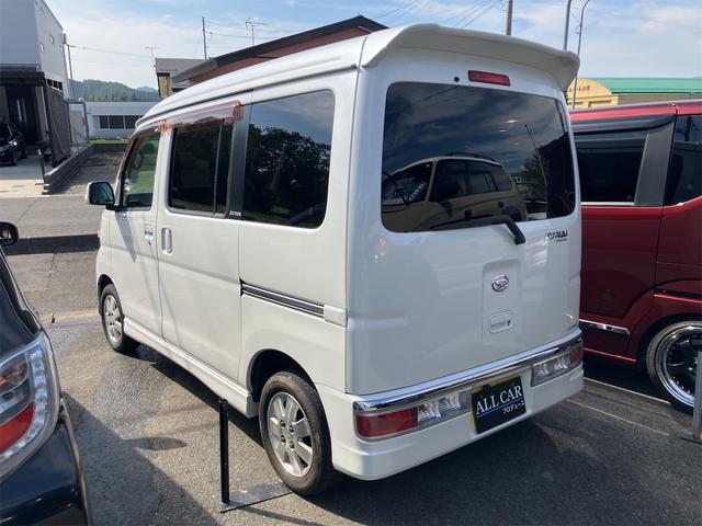 アトレーワゴン カスタムターボＲＳリミテッド　ＥＴＣ　バックカメラ　両側スライド・片側電動　ＨＩＤ　キーレスエントリー　電動格納ミラー　ベンチシート　ターボ　ＡＴ　盗難防止システム　ＡＢＳ　ＣＤ　ミュージックプレイヤー接続可　アルミホイール（16枚目）
