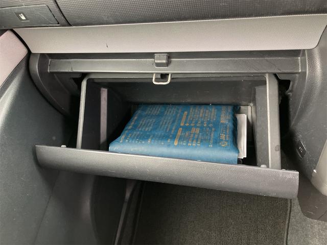 ムーヴコンテ カスタム　Ｘ　ＨＩＤ　ベンチシート　ＨＤＤナビ　ワンセグテレビ　スマートキー　イモビライザー　レーダー探知機（11枚目）