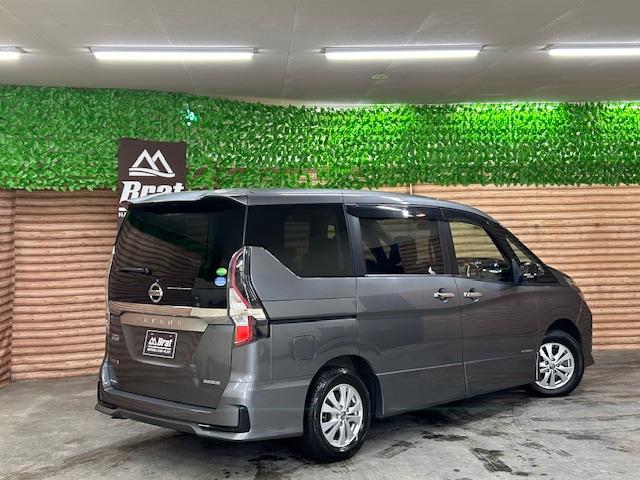 セレナ ハイウェイスターＶ　４ＷＤ　純正ワイドナビ　アラウンドビューモニター　後席モニター　両側電動スライドドア　レーダークルーズ　前席シートヒーター　ハンドルヒーター　ＬＥＤヘッドライト　純正１５インチアルミホイール（41枚目）