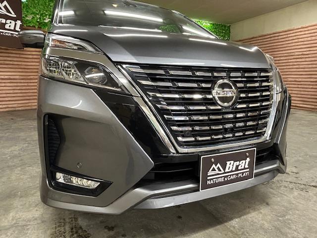 セレナ ハイウェイスターＶ　４ＷＤ　純正ワイドナビ　アラウンドビューモニター　後席モニター　両側電動スライドドア　レーダークルーズ　前席シートヒーター　ハンドルヒーター　ＬＥＤヘッドライト　純正１５インチアルミホイール（52枚目）