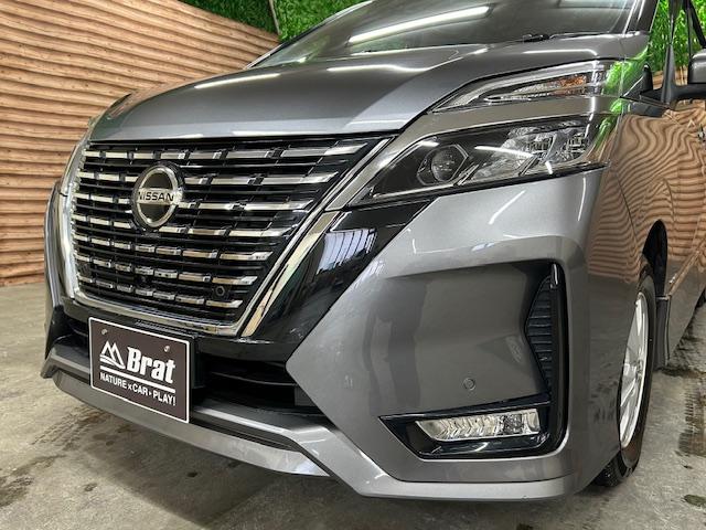 セレナ ハイウェイスターＶ　４ＷＤ　純正ワイドナビ　アラウンドビューモニター　後席モニター　両側電動スライドドア　レーダークルーズ　前席シートヒーター　ハンドルヒーター　ＬＥＤヘッドライト　純正１５インチアルミホイール（54枚目）