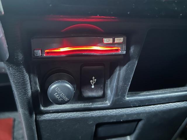 デリカＤ：５ Ｐ　衝突軽減ブレーキ　純正ナビＴＶ　全方位カメラ　両側電動スライドドア　電動リアゲート　リフトアップ　ナイトロパワーＭ７ファランクス（バレルブラック）１６インチＡＷ　レーダークルーズ　前席シートヒーター（10枚目）