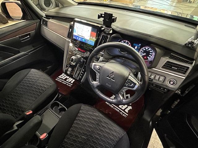 デリカＤ：５ Ｐ　衝突軽減ブレーキ　純正ナビＴＶ　全方位カメラ　両側電動スライドドア　電動リアゲート　リフトアップ　ナイトロパワーＭ７ファランクス（バレルブラック）１６インチＡＷ　レーダークルーズ　前席シートヒーター（23枚目）