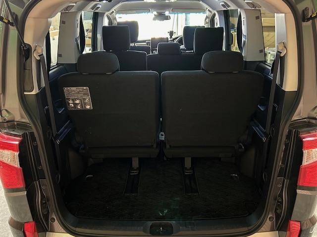 デリカＤ：５ Ｐ　衝突軽減ブレーキ　純正ナビＴＶ　全方位カメラ　両側電動スライドドア　電動リアゲート　リフトアップ　ナイトロパワーＭ７ファランクス（バレルブラック）１６インチＡＷ　レーダークルーズ　前席シートヒーター（31枚目）