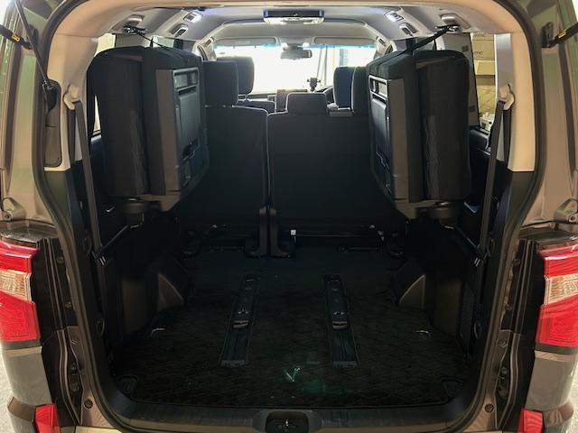 デリカＤ：５ Ｐ　衝突軽減ブレーキ　純正ナビＴＶ　全方位カメラ　両側電動スライドドア　電動リアゲート　リフトアップ　ナイトロパワーＭ７ファランクス（バレルブラック）１６インチＡＷ　レーダークルーズ　前席シートヒーター（33枚目）