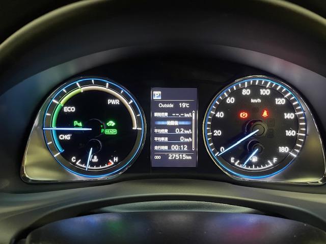 ハリアーハイブリッド プログレス　４ＷＤ　トヨタセーフティセンス　純正ナビ　全方位カメラ　ＴＲＤフルエアロ　レーダークルーズ　運転席電動シート　電動リアゲート　ハーフレザーシート　純正１８インチアルミホイール　ＬＥＤヘッドライト（27枚目）