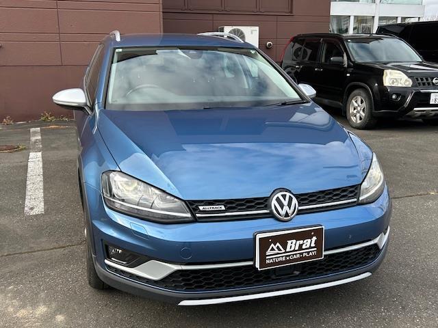 ゴルフオールトラック TSI 4モーション アップグレードパッケージ 4WD 衝突軽減ブレーキ 純正ナビ フルセグTV 前席シートヒーター ハンドルヒーター レーダークルーズ ビルトインETC 革巻きステアリング ルーフレール 純正17インチアルミホイール パドルシフト(9枚目)
