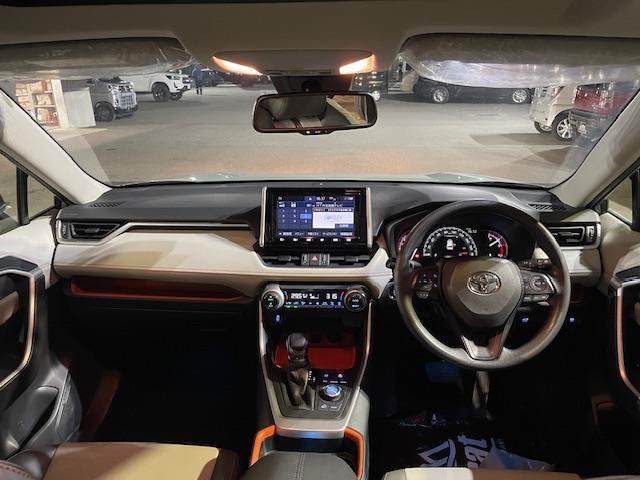 RAV4 アドベンチャー(2枚目)