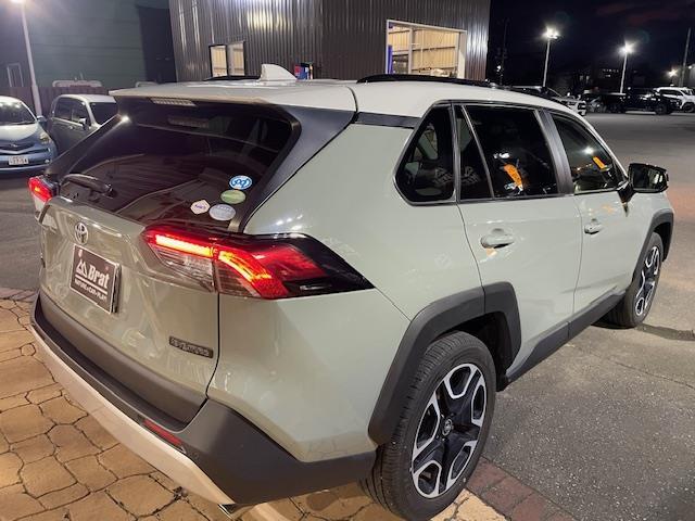 RAV4 アドベンチャー(3枚目)
