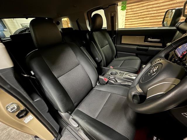 ＦＪクルーザー カラーパッケージ　リフトアップ　ＸＴＲＥＭＥ－Ｊ　　ＸＪ０３（フラットブラックスモーク）１７インチアルミホイール　ＴＯＹＯ　ＴＩＲＥＳ　ＯＰＥＮ　ＣＯＵＮＴＲＹ　Ｒ／Ｔ　ブラックアウト塗装　ナビ　バックカメラ　ＥＴＣ（21枚目）