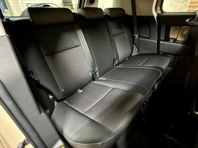 ＦＪクルーザー カラーパッケージ　リフトアップ　ＸＴＲＥＭＥ－Ｊ　　ＸＪ０３（フラットブラックスモーク）１７インチアルミホイール　ＴＯＹＯ　ＴＩＲＥＳ　ＯＰＥＮ　ＣＯＵＮＴＲＹ　Ｒ／Ｔ　ブラックアウト塗装　ナビ　バックカメラ　ＥＴＣ（25枚目）