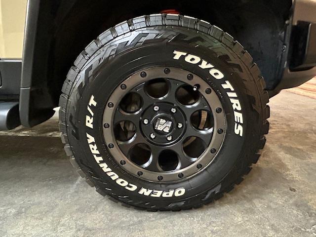 ＦＪクルーザー カラーパッケージ　リフトアップ　ＸＴＲＥＭＥ－Ｊ　　ＸＪ０３（フラットブラックスモーク）１７インチアルミホイール　ＴＯＹＯ　ＴＩＲＥＳ　ＯＰＥＮ　ＣＯＵＮＴＲＹ　Ｒ／Ｔ　ブラックアウト塗装　ナビ　バックカメラ　ＥＴＣ（39枚目）