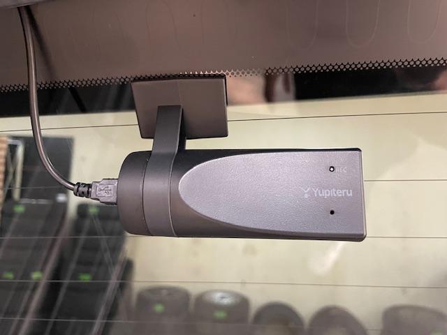 ランドクルーザープラド ＴＸ　Ｌパッケージ　ワンオーナー　黒革シート　純正ナビ　フルセグＴＶ　バックカメラ　前席電動シート　前席エアシート　純正１７インチアルミホイール　ガナドール２本出しマフラー　ウッドコンビステア　ＬＥＤヘッドライト　ＥＴＣ（8枚目）