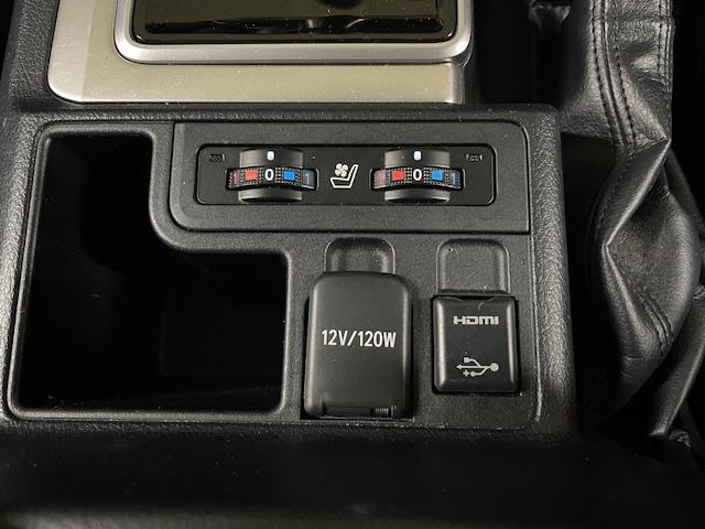 ランドクルーザープラド ＴＸ　Ｌパッケージ　ワンオーナー　黒革シート　純正ナビ　フルセグＴＶ　バックカメラ　前席電動シート　前席エアシート　純正１７インチアルミホイール　ガナドール２本出しマフラー　ウッドコンビステア　ＬＥＤヘッドライト　ＥＴＣ（9枚目）