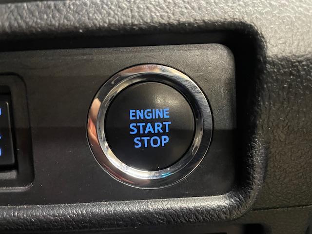 ランドクルーザープラド ＴＸ　Ｌパッケージ　ワンオーナー　黒革シート　純正ナビ　フルセグＴＶ　バックカメラ　前席電動シート　前席エアシート　純正１７インチアルミホイール　ガナドール２本出しマフラー　ウッドコンビステア　ＬＥＤヘッドライト　ＥＴＣ（14枚目）