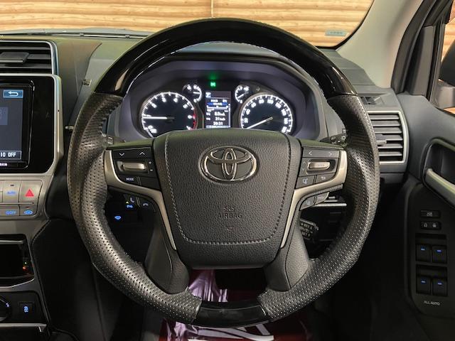 ランドクルーザープラド ＴＸ　Ｌパッケージ　ワンオーナー　黒革シート　純正ナビ　フルセグＴＶ　バックカメラ　前席電動シート　前席エアシート　純正１７インチアルミホイール　ガナドール２本出しマフラー　ウッドコンビステア　ＬＥＤヘッドライト　ＥＴＣ（29枚目）