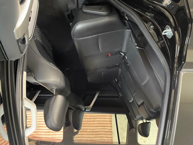 ランドクルーザープラド ＴＸ　Ｌパッケージ　ワンオーナー　黒革シート　純正ナビ　フルセグＴＶ　バックカメラ　前席電動シート　前席エアシート　純正１７インチアルミホイール　ガナドール２本出しマフラー　ウッドコンビステア　ＬＥＤヘッドライト　ＥＴＣ（39枚目）