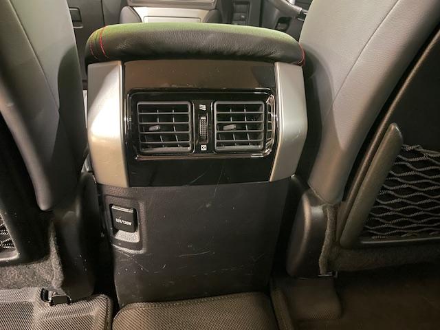 ランドクルーザープラド ＴＸ　Ｌパッケージ　ワンオーナー　黒革シート　純正ナビ　フルセグＴＶ　バックカメラ　前席電動シート　前席エアシート　純正１７インチアルミホイール　ガナドール２本出しマフラー　ウッドコンビステア　ＬＥＤヘッドライト　ＥＴＣ（43枚目）