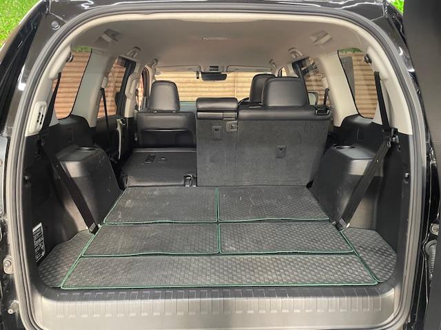 ランドクルーザープラド ＴＸ　Ｌパッケージ　ワンオーナー　黒革シート　純正ナビ　フルセグＴＶ　バックカメラ　前席電動シート　前席エアシート　純正１７インチアルミホイール　ガナドール２本出しマフラー　ウッドコンビステア　ＬＥＤヘッドライト　ＥＴＣ（46枚目）