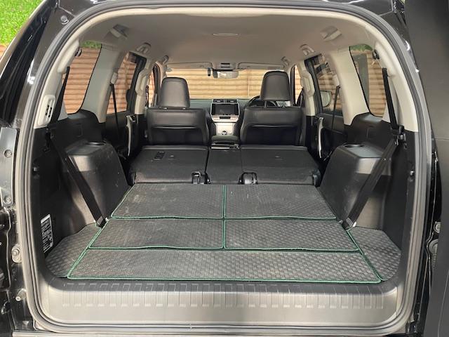 ランドクルーザープラド ＴＸ　Ｌパッケージ　ワンオーナー　黒革シート　純正ナビ　フルセグＴＶ　バックカメラ　前席電動シート　前席エアシート　純正１７インチアルミホイール　ガナドール２本出しマフラー　ウッドコンビステア　ＬＥＤヘッドライト　ＥＴＣ（47枚目）