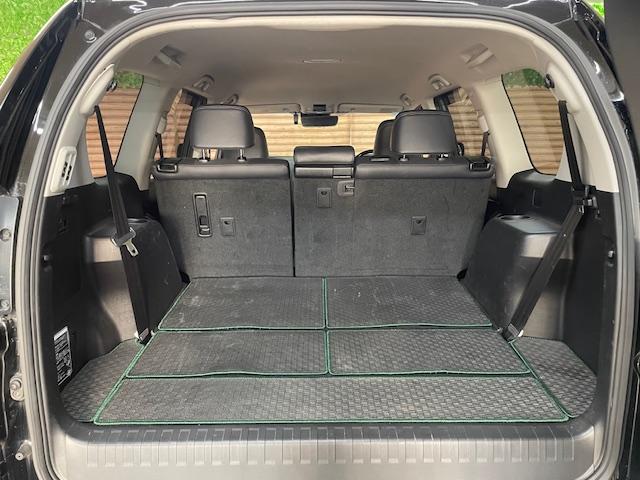 ランドクルーザープラド ＴＸ　Ｌパッケージ　ワンオーナー　黒革シート　純正ナビ　フルセグＴＶ　バックカメラ　前席電動シート　前席エアシート　純正１７インチアルミホイール　ガナドール２本出しマフラー　ウッドコンビステア　ＬＥＤヘッドライト　ＥＴＣ（50枚目）