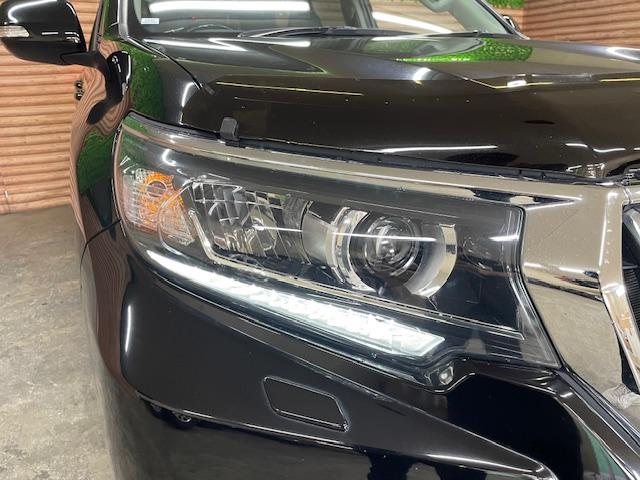 ランドクルーザープラド ＴＸ　Ｌパッケージ　ワンオーナー　黒革シート　純正ナビ　フルセグＴＶ　バックカメラ　前席電動シート　前席エアシート　純正１７インチアルミホイール　ガナドール２本出しマフラー　ウッドコンビステア　ＬＥＤヘッドライト　ＥＴＣ（61枚目）