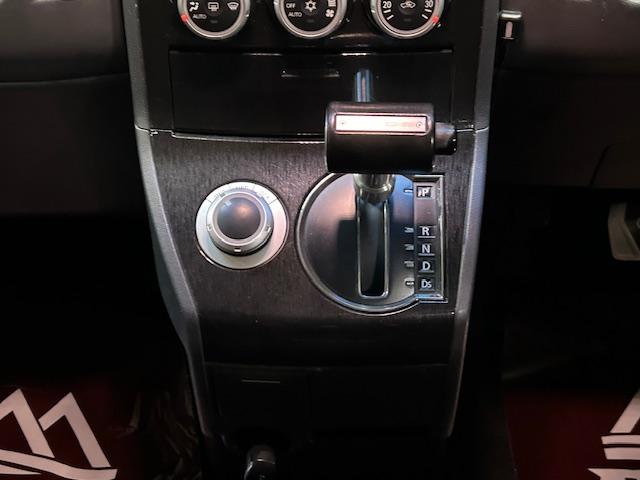 デリカＤ：５ Ｇ　プレミアム　４ＷＤ　リフトアップ　純正ナビ　バックカメラ　ＭＫＷ１６インチアルミホイール　ジオランダー　オーバーフェンダー　ガナドール２本出しマフラー　前席シートヒーター　デジタルインナーミラー　両側電動スライド（10枚目）