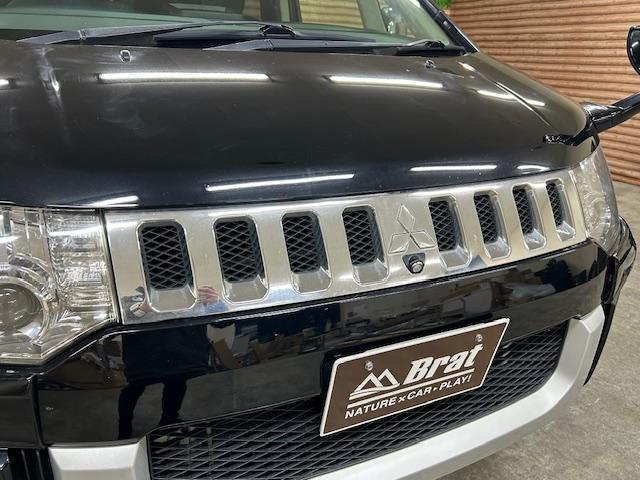 デリカＤ：５ Ｇ　プレミアム　４ＷＤ　リフトアップ　純正ナビ　バックカメラ　ＭＫＷ１６インチアルミホイール　ジオランダー　オーバーフェンダー　ガナドール２本出しマフラー　前席シートヒーター　デジタルインナーミラー　両側電動スライド（52枚目）