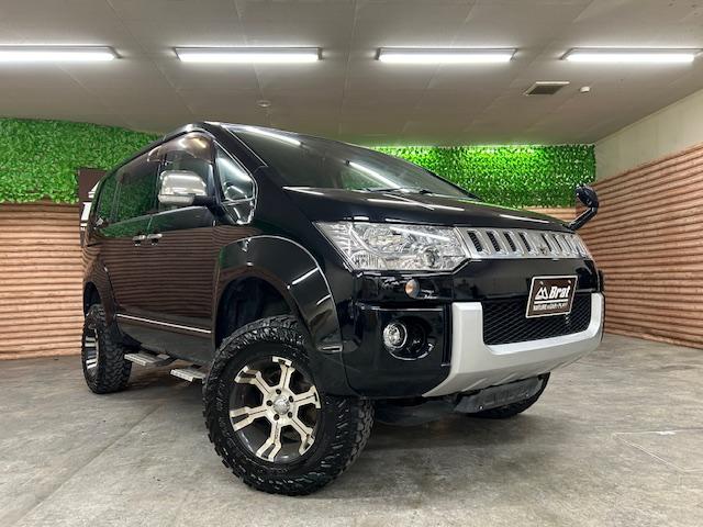 デリカＤ：５ Ｇ　プレミアム　４ＷＤ　リフトアップ　純正ナビ　バックカメラ　ＭＫＷ１６インチアルミホイール　ジオランダー　オーバーフェンダー　ガナドール２本出しマフラー　前席シートヒーター　デジタルインナーミラー　両側電動スライド（58枚目）