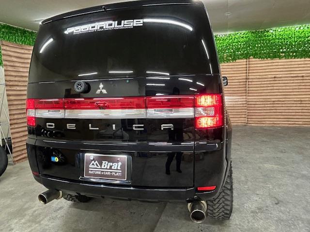 デリカＤ：５ Ｇ　プレミアム　４ＷＤ　リフトアップ　純正ナビ　バックカメラ　ＭＫＷ１６インチアルミホイール　ジオランダー　オーバーフェンダー　ガナドール２本出しマフラー　前席シートヒーター　デジタルインナーミラー　両側電動スライド（69枚目）