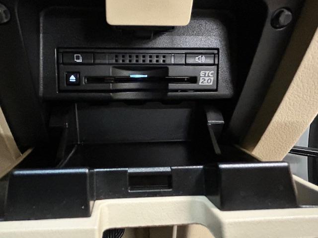 ＬＸ ＬＸ５７０　ＷＡＬＤコンプリートキット　ＷＡＬＤ２２インチＡＷ　サンルーフ　マークレビンソン　全席電動シート　全席シートヒーター　純正ナビ　純正リアモニター　全方位カメラ　ドライブレコーダー　ＣＯＯＬ　ＢＯＸ（11枚目）