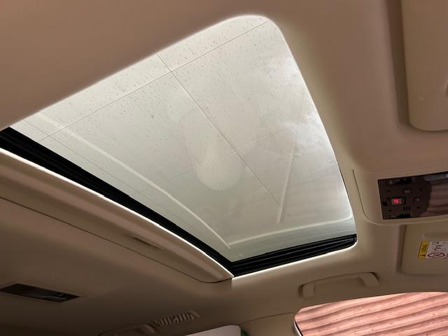 ＬＸ ＬＸ５７０　ＷＡＬＤコンプリートキット　ＷＡＬＤ２２インチＡＷ　サンルーフ　マークレビンソン　全席電動シート　全席シートヒーター　純正ナビ　純正リアモニター　全方位カメラ　ドライブレコーダー　ＣＯＯＬ　ＢＯＸ（13枚目）