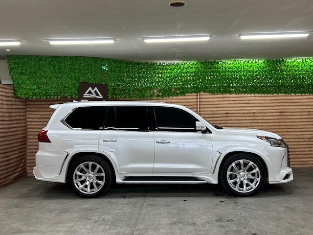 ＬＸ ＬＸ５７０　ＷＡＬＤコンプリートキット　ＷＡＬＤ２２インチＡＷ　サンルーフ　マークレビンソン　全席電動シート　全席シートヒーター　純正ナビ　純正リアモニター　全方位カメラ　ドライブレコーダー　ＣＯＯＬ　ＢＯＸ（48枚目）