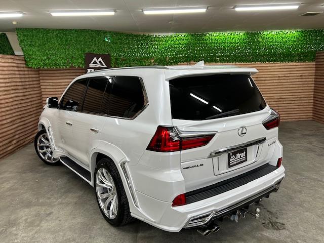 ＬＸ ＬＸ５７０　ＷＡＬＤコンプリートキット　ＷＡＬＤ２２インチＡＷ　サンルーフ　マークレビンソン　全席電動シート　全席シートヒーター　純正ナビ　純正リアモニター　全方位カメラ　ドライブレコーダー　ＣＯＯＬ　ＢＯＸ（68枚目）