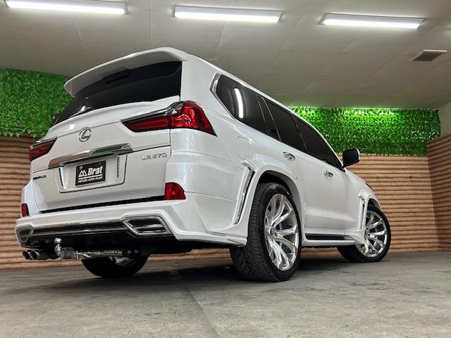 ＬＸ ＬＸ５７０　ＷＡＬＤコンプリートキット　ＷＡＬＤ２２インチＡＷ　サンルーフ　マークレビンソン　全席電動シート　全席シートヒーター　純正ナビ　純正リアモニター　全方位カメラ　ドライブレコーダー　ＣＯＯＬ　ＢＯＸ（71枚目）