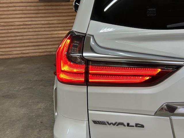 ＬＸ ＬＸ５７０　ＷＡＬＤコンプリートキット　ＷＡＬＤ２２インチＡＷ　サンルーフ　マークレビンソン　全席電動シート　全席シートヒーター　純正ナビ　純正リアモニター　全方位カメラ　ドライブレコーダー　ＣＯＯＬ　ＢＯＸ（75枚目）
