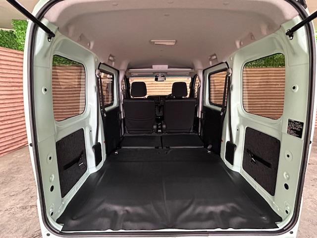 ハイゼットカーゴ クルーズ　４ＷＤ　衝突軽減ブレーキ　両側スライドドア　電格ミラー　コーナーセンサー　センターデフロック　プッシュスタート（24枚目）