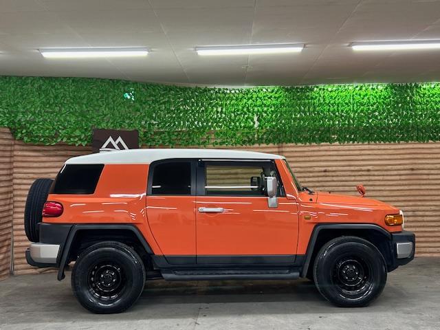 ＦＪクルーザー カラーパッケージ　４ＷＤ　純正ナビ　フルセグｔＶ　バックカメラ　ドライブレコーダー　コーナーセンサー　クルーズコントロール　キーレス　フォグランプ　ＥＴＣ　サイド、カーテンエアバッグ（39枚目）