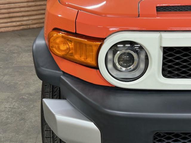 ＦＪクルーザー カラーパッケージ　４ＷＤ　純正ナビ　フルセグｔＶ　バックカメラ　ドライブレコーダー　コーナーセンサー　クルーズコントロール　キーレス　フォグランプ　ＥＴＣ　サイド、カーテンエアバッグ（50枚目）
