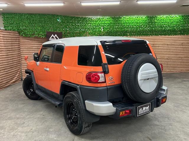 ＦＪクルーザー カラーパッケージ　４ＷＤ　純正ナビ　フルセグｔＶ　バックカメラ　ドライブレコーダー　コーナーセンサー　クルーズコントロール　キーレス　フォグランプ　ＥＴＣ　サイド、カーテンエアバッグ（60枚目）