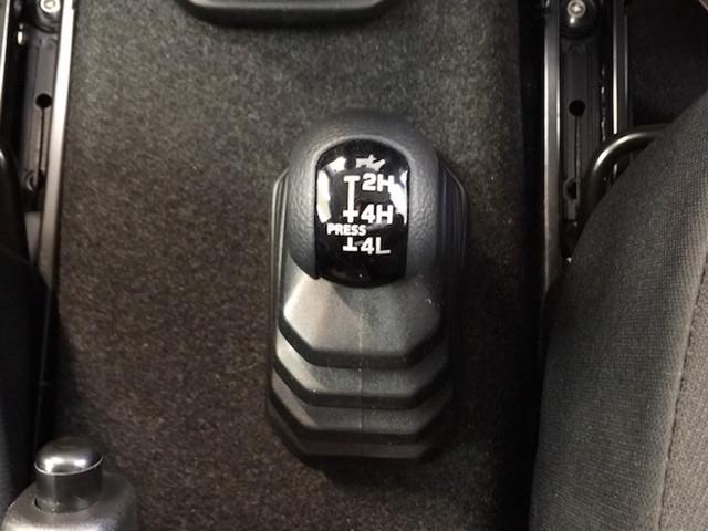 XL FARMリフトアップ FARMラテラルロッド Brat専用AW スペアタイヤ移設ブラケット Aピラーガーニッシュ ロングブレーキホース KENWOOD前後ドライブレコーダー フロントアンダーガード(28枚目)