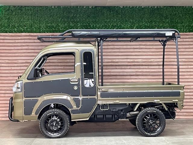 ジャンボ 4WD 2インチリフトアップ ハードカーゴキャリア サイドオーニング マッドフラップ キャリアバード ルーフライン イージーデカール ナイトロパワー15インチアルミ マッドスターMTタイヤ 禁煙車(11枚目)