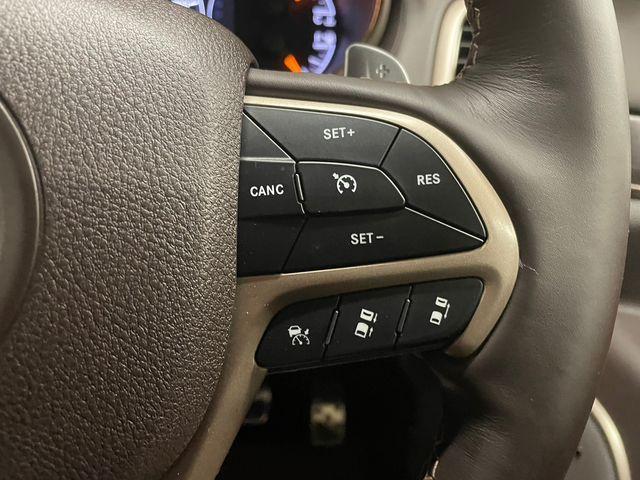 サミット オープンカントリーRTタイヤ サンルーフ ハーマンカードン 黒革シート 禁煙車 ステアリングヒーター シートヒーター エアサスペンション サイドステップ パワーシート ドラレコ(25枚目)