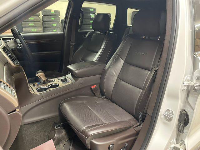 サミット オープンカントリーRTタイヤ サンルーフ ハーマンカードン 黒革シート 禁煙車 ステアリングヒーター シートヒーター エアサスペンション サイドステップ パワーシート ドラレコ(49枚目)