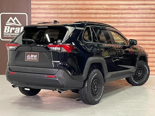 ＲＡＶ４ アドベンチャー　リフトアップ　ＴＯＹＯＴＡロゴグリル　マッドヴァンスホイール　ＴＯＹＯオープンカントリーＲ／Ｔ　フロントカメラ　ノーズカバー　レザーシート　純正ナビ　純正フロアマット（2枚目）