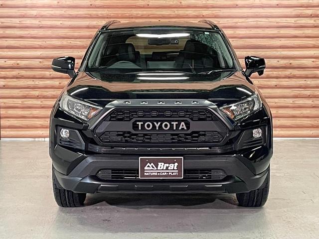 ＲＡＶ４ アドベンチャー　リフトアップ　ＴＯＹＯＴＡロゴグリル　マッドヴァンスホイール　ＴＯＹＯオープンカントリーＲ／Ｔ　フロントカメラ　ノーズカバー　レザーシート　純正ナビ　純正フロアマット（4枚目）